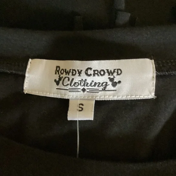 Rowdy Crowd Clothing Black T-Shirt With Fringe NWT - Picture 5 of 7